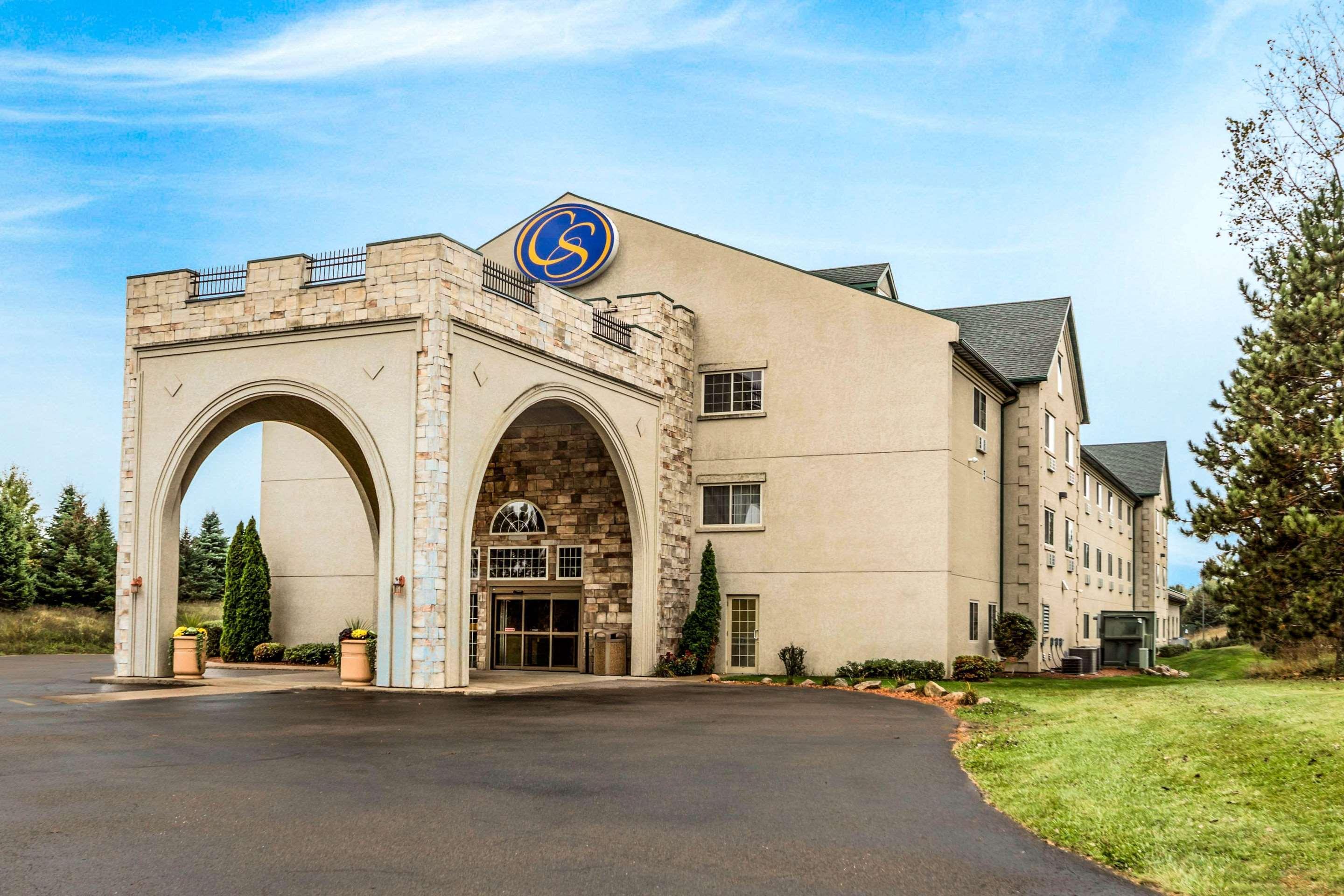 Comfort Suites At Par 4 Resort Waupaca Exterior photo